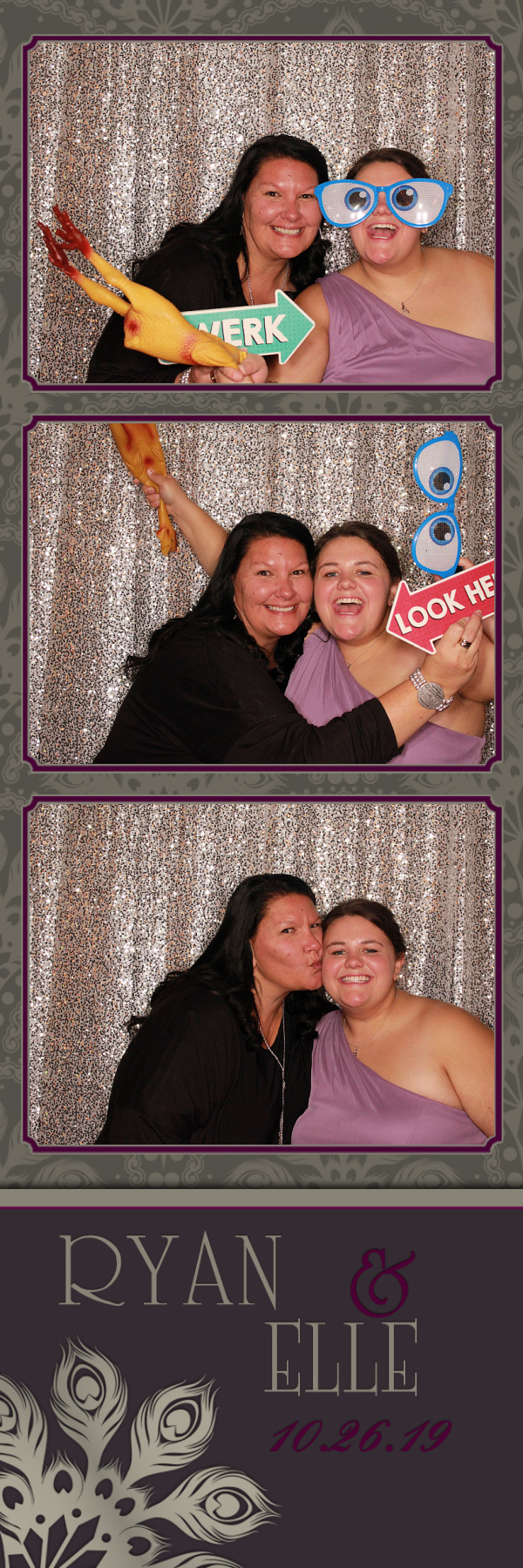 Elle's Wedding | View more photos from the event at gallery.photoboothbillings.com/u/PhotoBoothBillings/Elles-Wedding